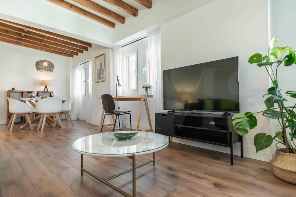 Modern Apartment Next To The Cervantes Theatre By Rems 马拉加 外观 照片