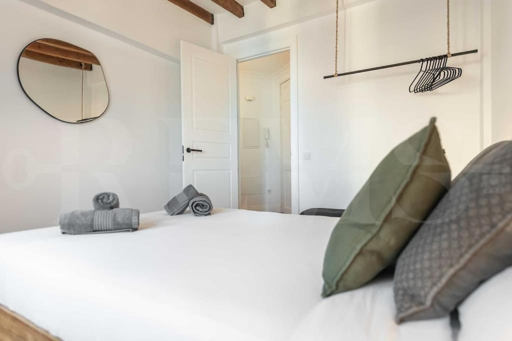 Modern Apartment Next To The Cervantes Theatre By Rems 马拉加 外观 照片