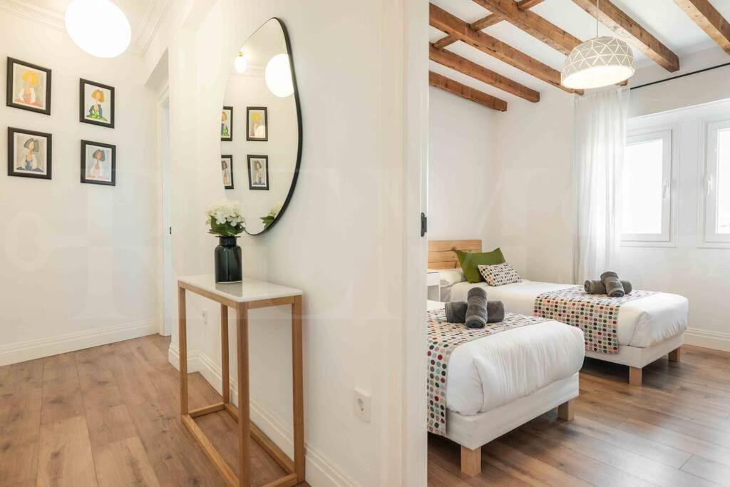 Modern Apartment Next To The Cervantes Theatre By Rems 马拉加 外观 照片