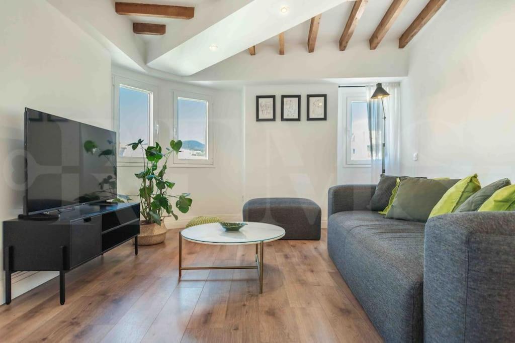 Modern Apartment Next To The Cervantes Theatre By Rems 马拉加 外观 照片